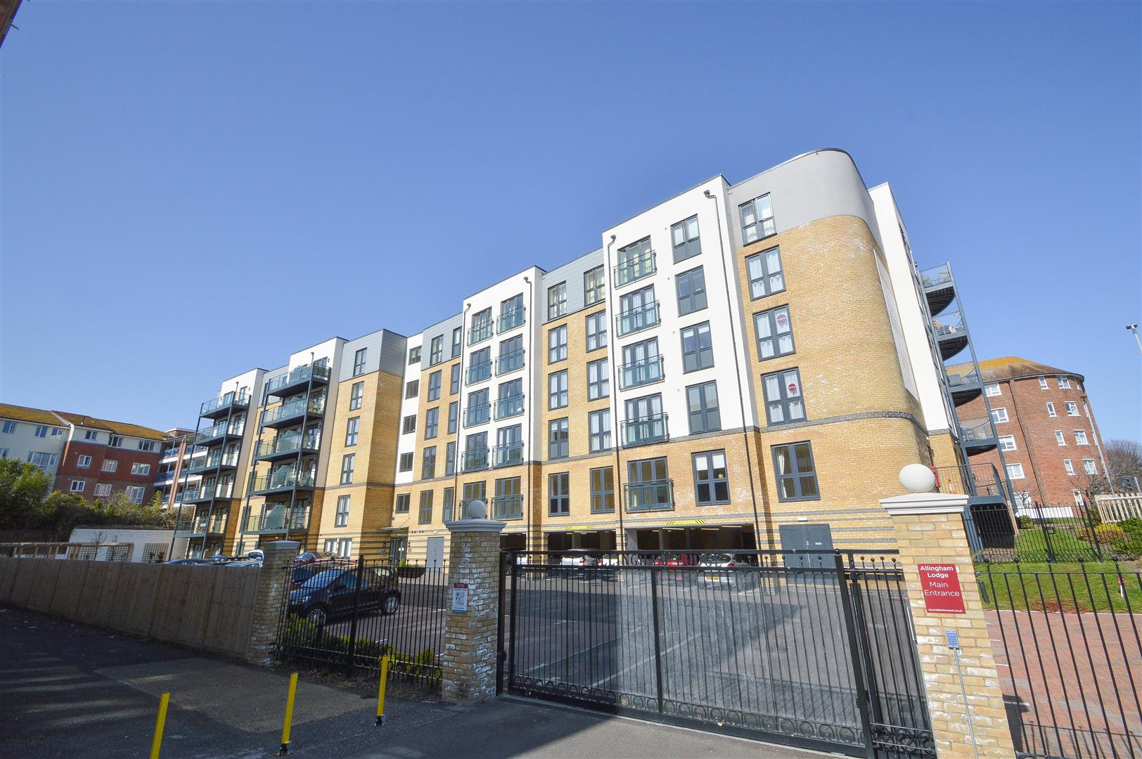 Property Details for Southfields Road Eastbourne East Sussex BN21 1AF